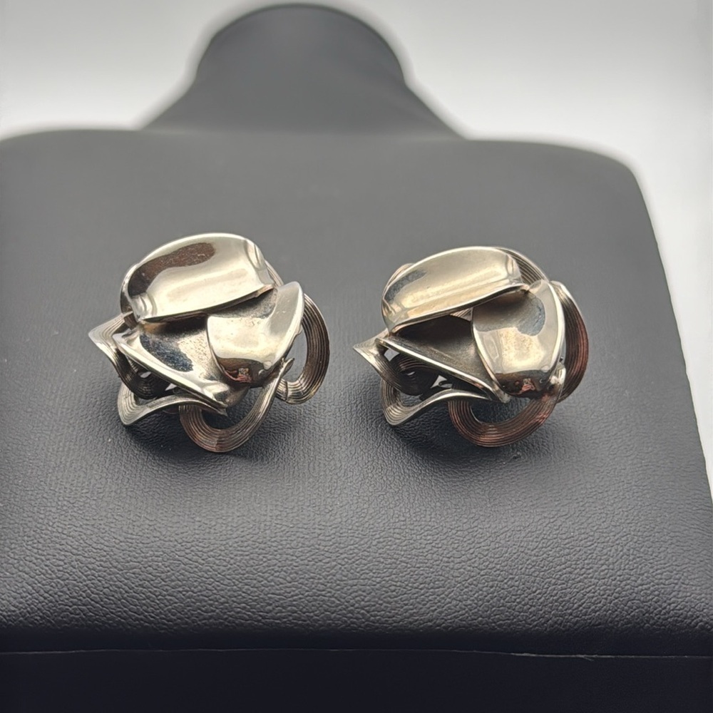 Vintage Silver-Toned Sculptural Knot Clip-On Earrings